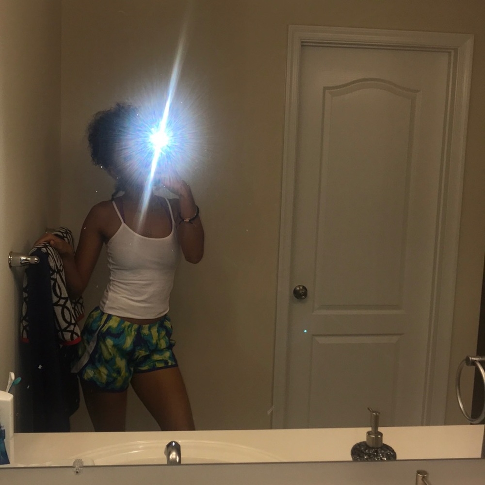 MULTICOLORED WORKOUT SHORTS